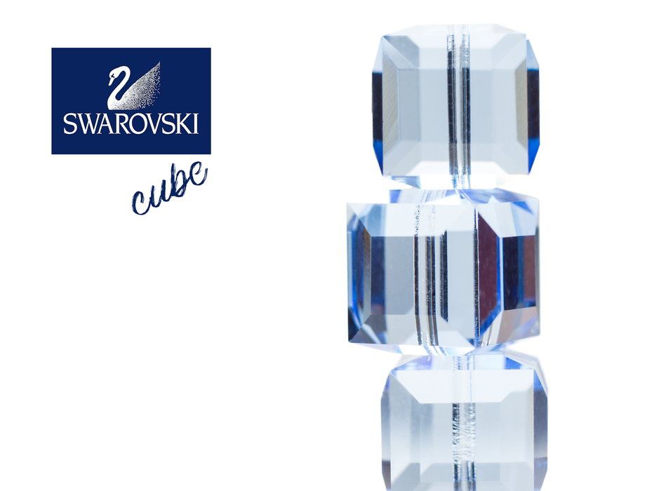 4 pcs Swarovski Elements 5601 Cube, 8mm, Light Sapphire