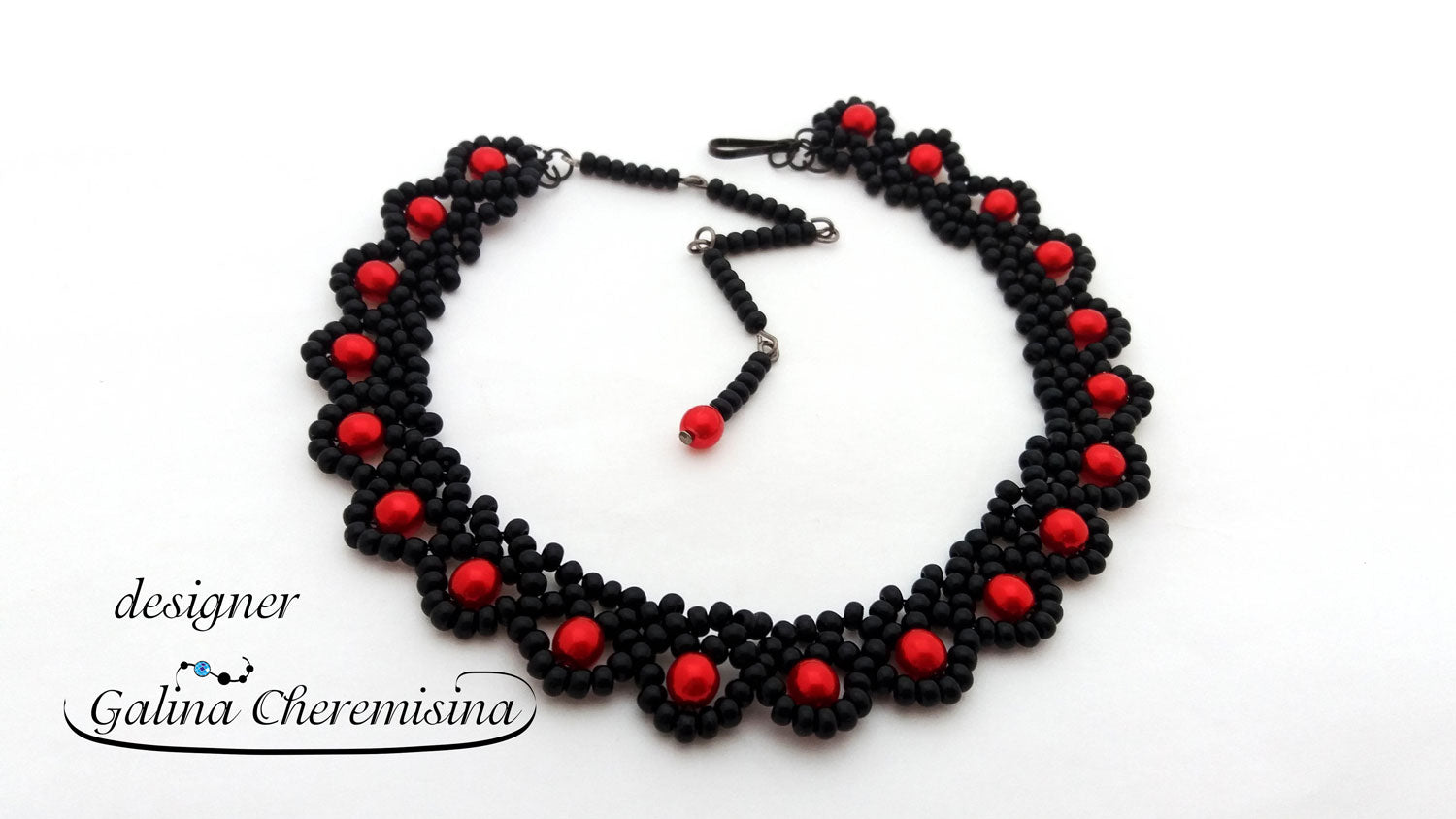 DIY: Beadwork Basics: Base for necklace with czech glass seed beads