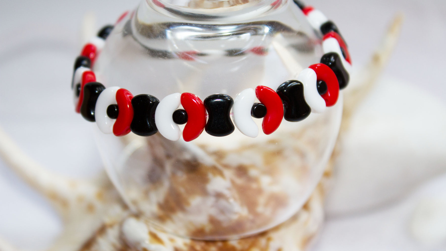 DIY: Pokeball with Arcos par Puca and CoCo Beads