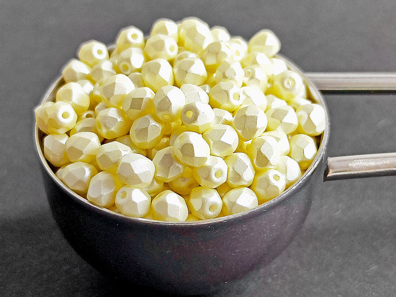 100 pcs Fire Polished Faceted Beads Round, 4mm, Pastel Light Cream, Czech Glass