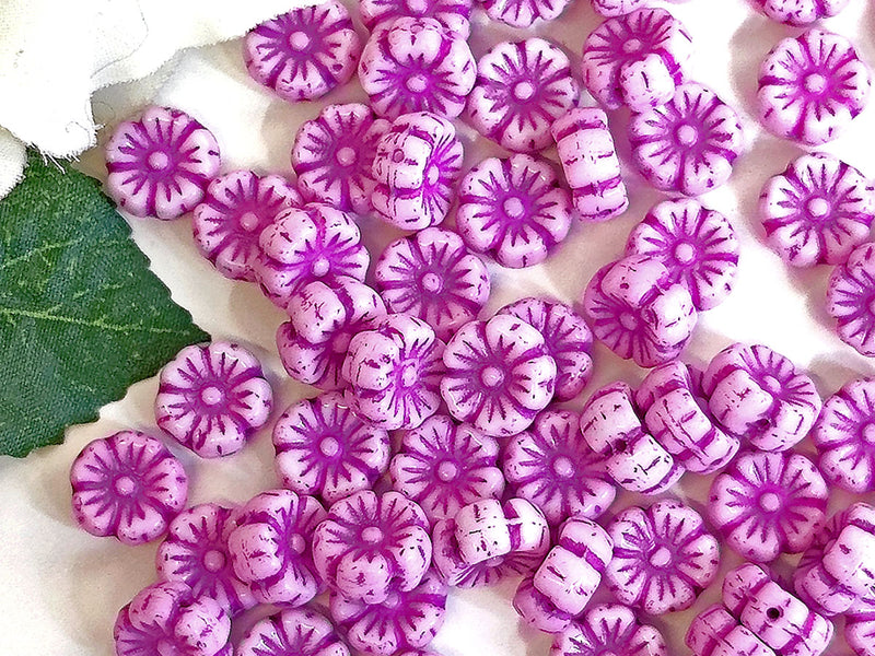 100 pcs Hibiscus Flower Beads 9 mm, Chalk White with Violet Decor, Czech Glass