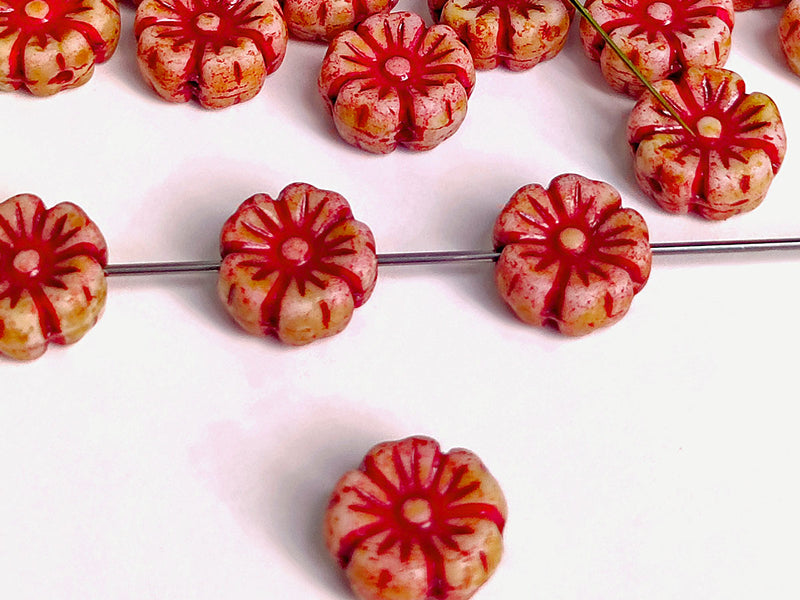 100 pcs Hibiscus Flower Beads 9 mm, Chalk White Beige Red, Czech Glass