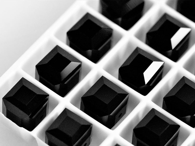 4 pcs Swarovski Elements 5601 Cube, 8mm, Jet Black