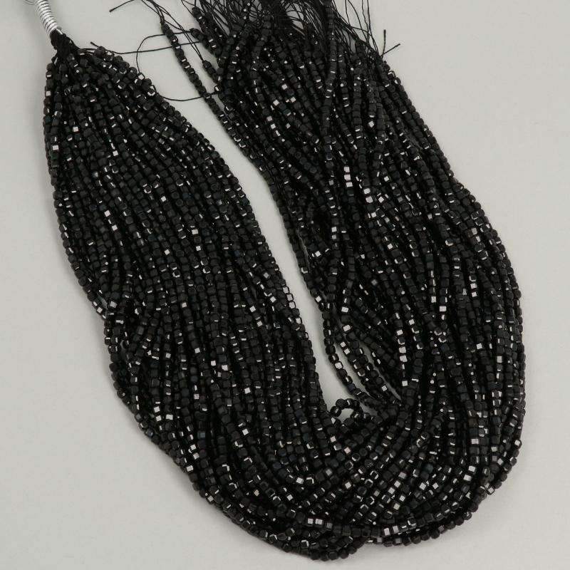 Gemstone Beads 3 mm, Black Spinel Cube Faceted,