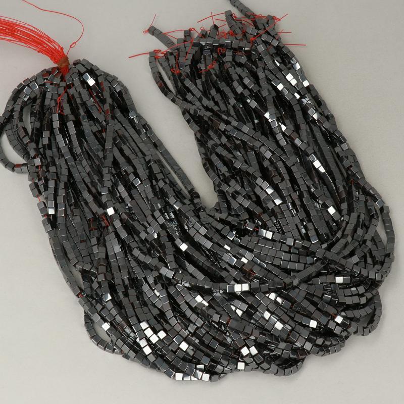 Gemstone Beads 4 mm, Hematite Cube Smooth,
