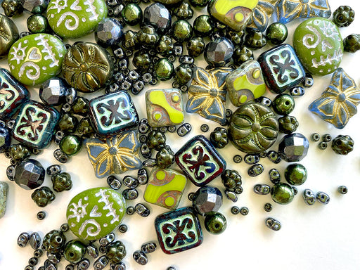 65 g (2,29 oz) Unique Mix of Czech Glass Beads for Jewelry Making, Beads & Bead assortments. Pressed Beads, Matubo, Rocailles et al. Mixed Shapes and Size, Composition Sparkling Feria