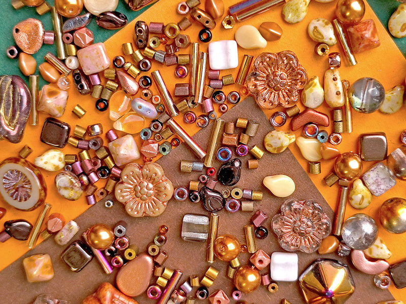 65 g (2,29 oz) Unique Mix of Czech Glass Beads for Jewelry Making, Beads & Bead assortments. Table Cut, Pressed Beads, Matubo, Rocailles et al. Mixed Shapes and Size, Composition Salt Caramel