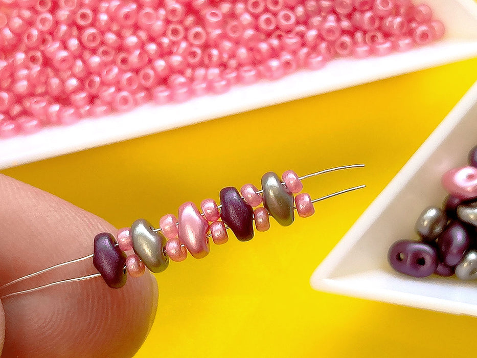 20 g SuperDuo Seed Beads 2.5x5 mm, 2 Holes, Alabaster Pastel Pink-Bordeaux-Light Brown, Czech Glass