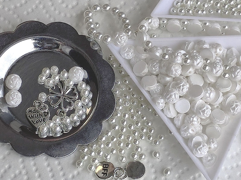 1 pc Set of Rosetta 2-hole Cabochons, Round Beads and Pendats , Pastel White and White Pearl, Czech Glass