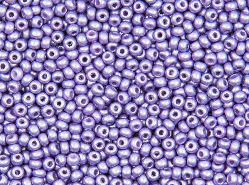 Rocailles 10/0 Violet Pearl Czech Glass Purple
