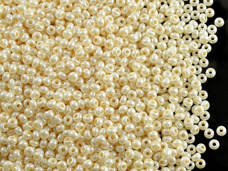 20 g 11/0 Seed Beads Preciosa Ornela, Shell Cream Opaque Pearl, Czech Glass