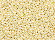 Rocailles 11/0 Cream Pearl Czech Glass Beige