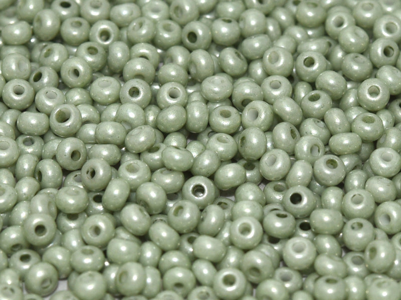 20 g 11/0 Seed Beads Preciosa Ornela, Chalk White Mint Luster, Czech Glass