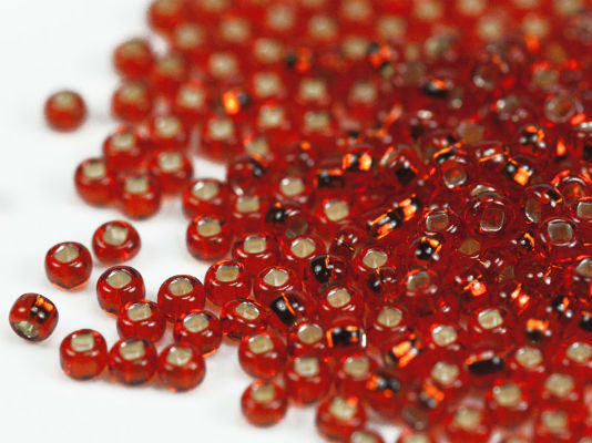 20 g 11/0 Seed Beads Preciosa Ornela, Red Silver Lined, Square Hole, Czech Glass