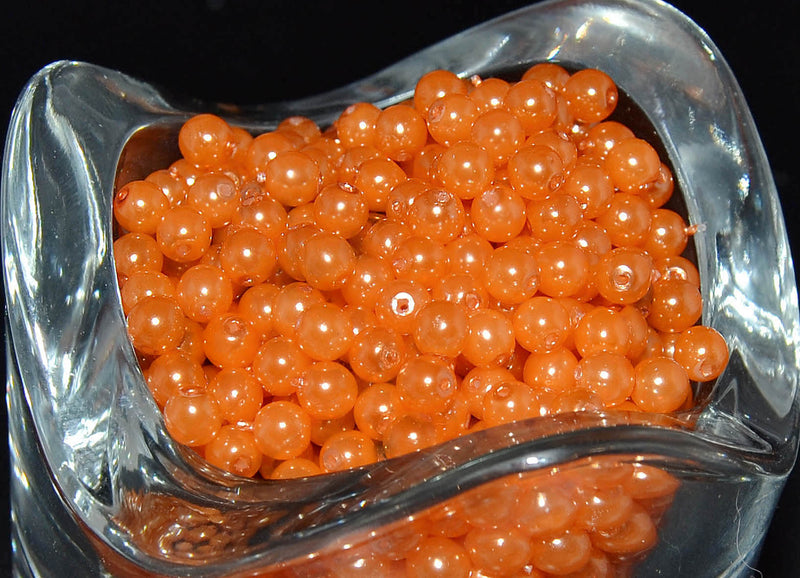 100 pcs Round Pearl Beads, 4mm, Pastel Orange, Czech Glass