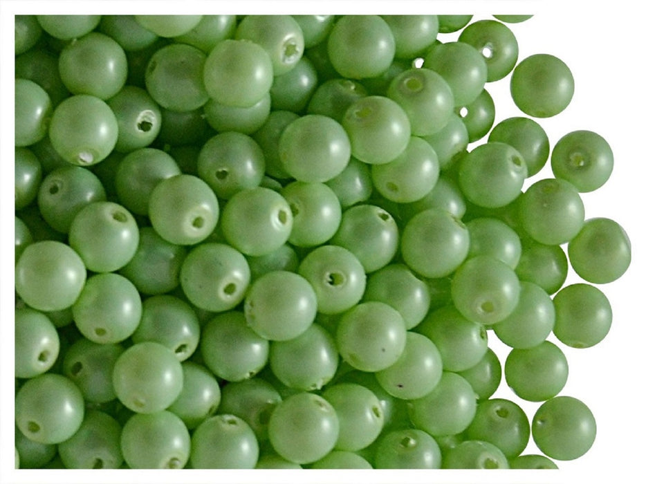100 pcs Round Pearl Beads, 4mm, Baby Green Pastel, Czech Glass