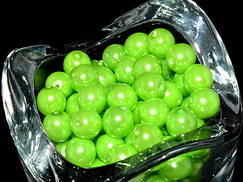 30 pcs Round Pearl Beads, 8mm, Pastel Green Pea , Czech Glass