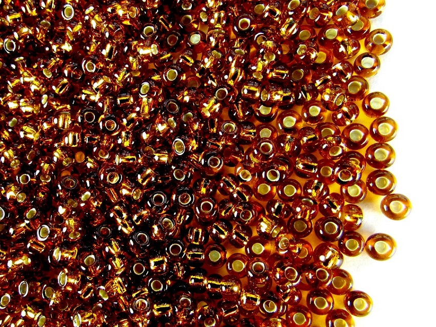 20 g 8/0 Seed Beads Preciosa Ornela, Light Topaz Silver Lined, Czech Glass