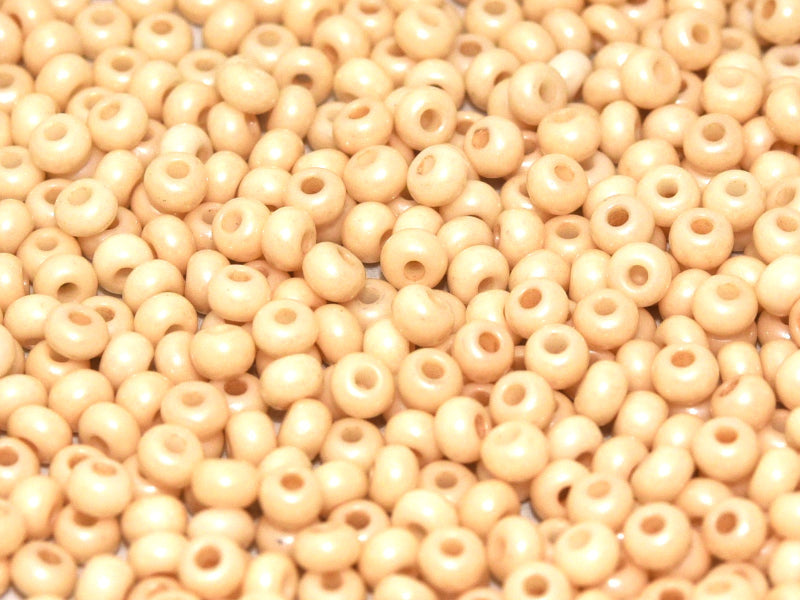 20 g 8/0 Seed Beads, Chalk White Champagne Luster, Czech Glass