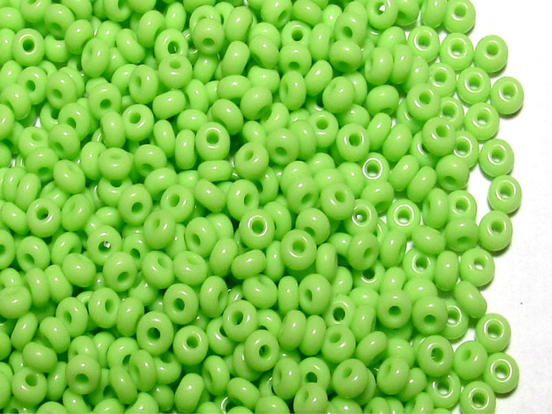 20 g 9/0 Seed Beads Preciosa Ornela, Green Opaque, Czech Glass