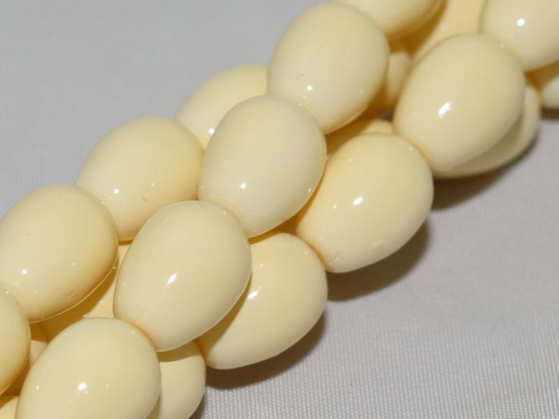 Glass drops 11x8 mm, Eggshell, Czech Glass