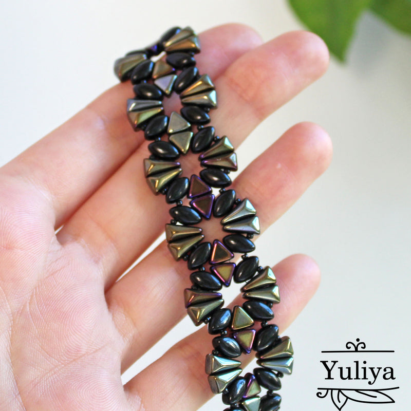 PDF Tutorial Bracelet “Black And Brown Iris”