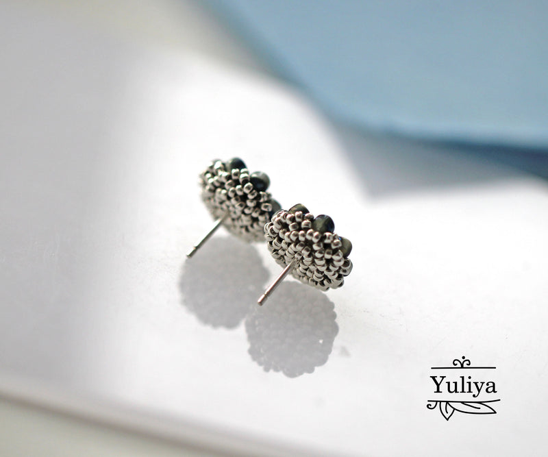 PDF Tutorial Daisy Stud Earrings