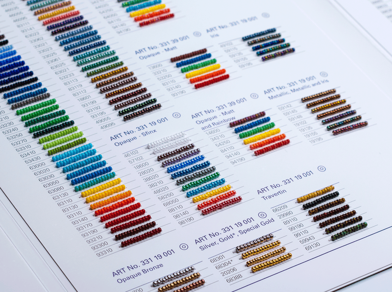 1 pc Preciosa Ornela Seed Bead & Rocaille Color Card