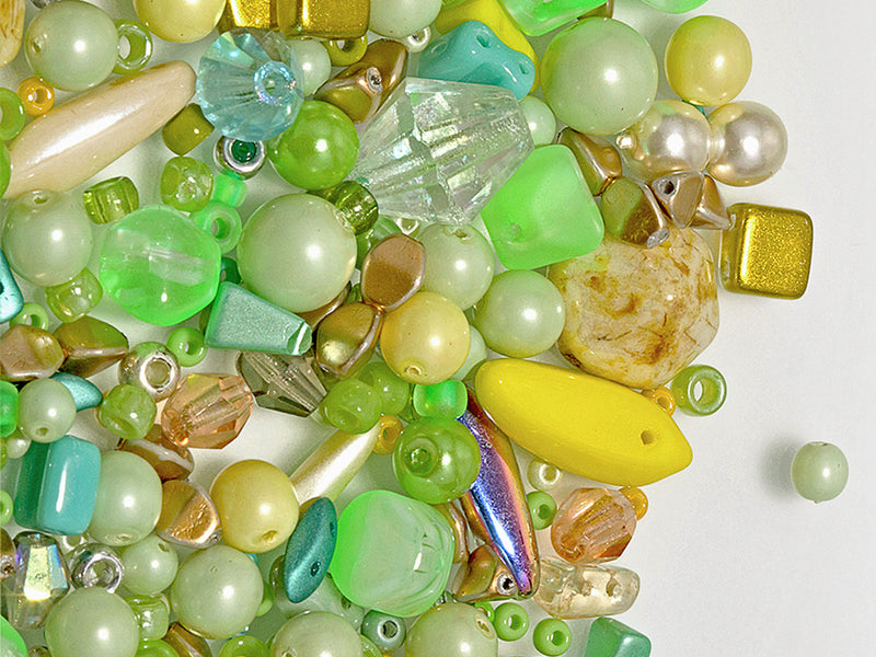 65 g (2,29 oz) Unique Mix of Czech Glass Beads for Jewelry Making, Beads & Bead assortments. Pressed Beads, Matubo, Rocailles et al. Mixed Shapes and Size, Composition Lollipops