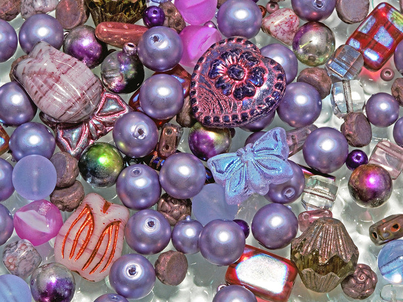 65 g (2,29 oz) Unique Mix of Czech Glass Beads for Jewelry Making, Beads & Bead assortments. Pressed Beads, Matubo, Rocailles et al. Mixed Shapes and Size, Composition Lavender Sparkle