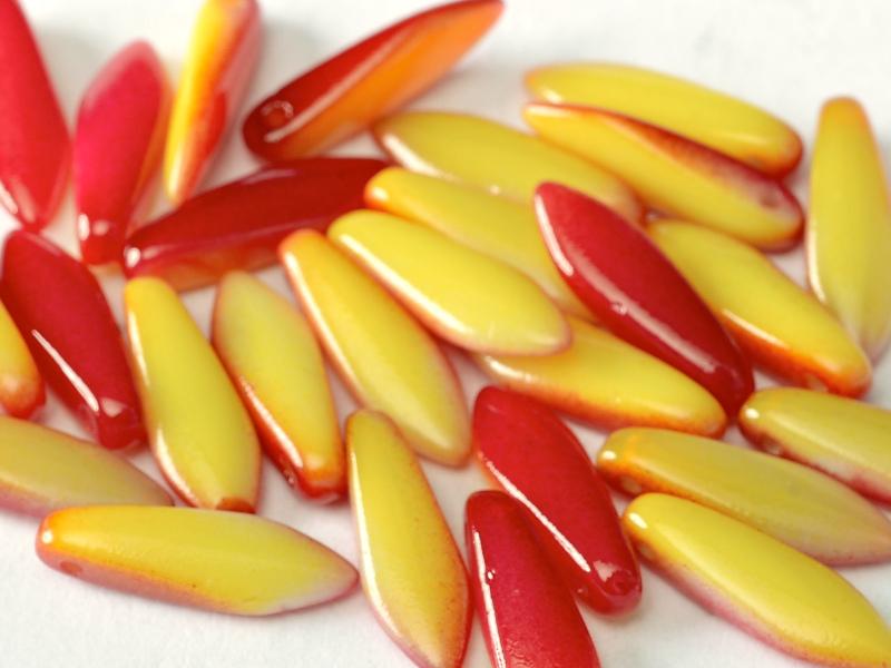 Dagger Beads 5x16 mm, Chalk White Funky Apple, Czech Glass