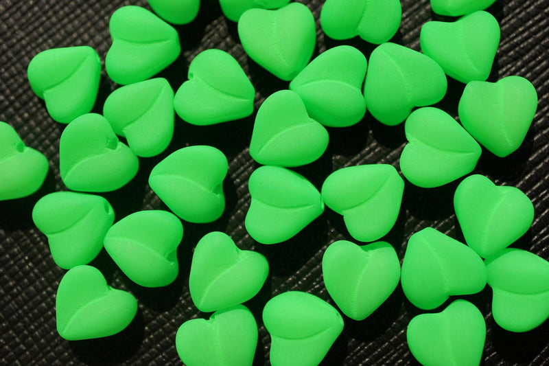 25 pcs Heart NEON ESTRELA Beads, 8mm, Green, Czech Glass