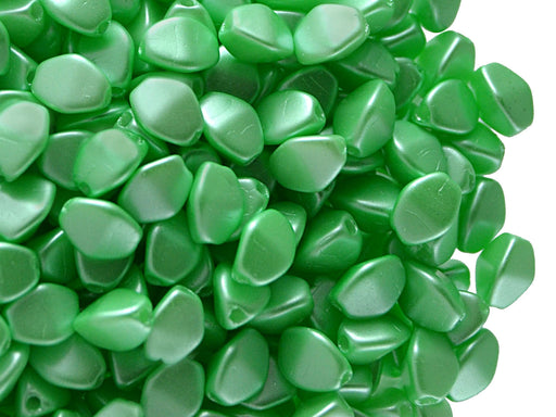 50 pcs Pinch Pressed Beads, 5x3.5mm, Pastel Light Green, Czech Glass