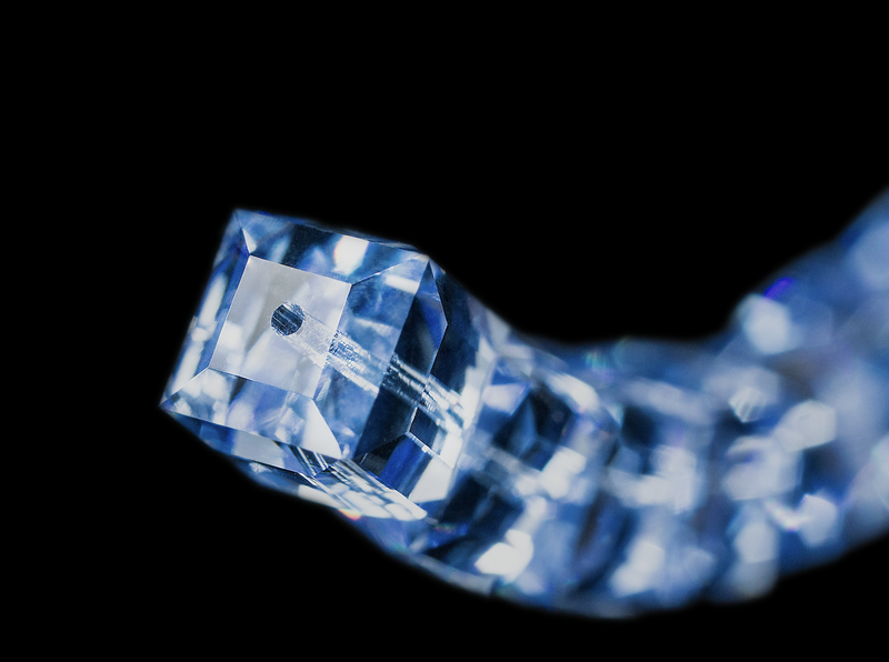 4 pcs Swarovski Elements 5601 Cube, 8mm, Light Sapphire
