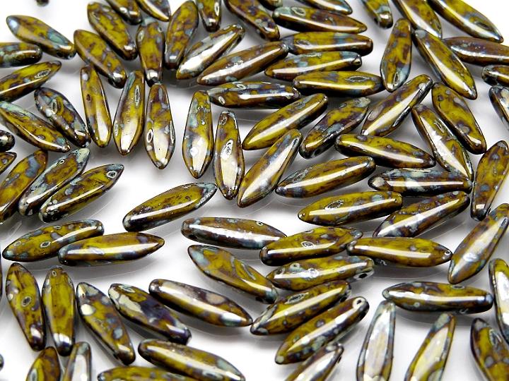 25 pcs Dagger Pressed Beads, 5x16mm, Opaque Green Picasso, Czech Glass