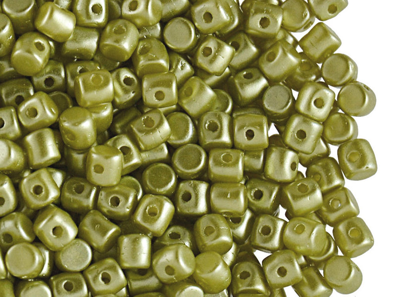 5 g Minos® Par Puca® Beads, 2.5x3mm, Alabaster Pastel Lime, Czech Glass