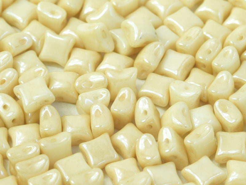 25 pcs WibeDuo® Beads, 8x8 mm,2-Hole, Czech Glass, Chalk White Champagne Luster